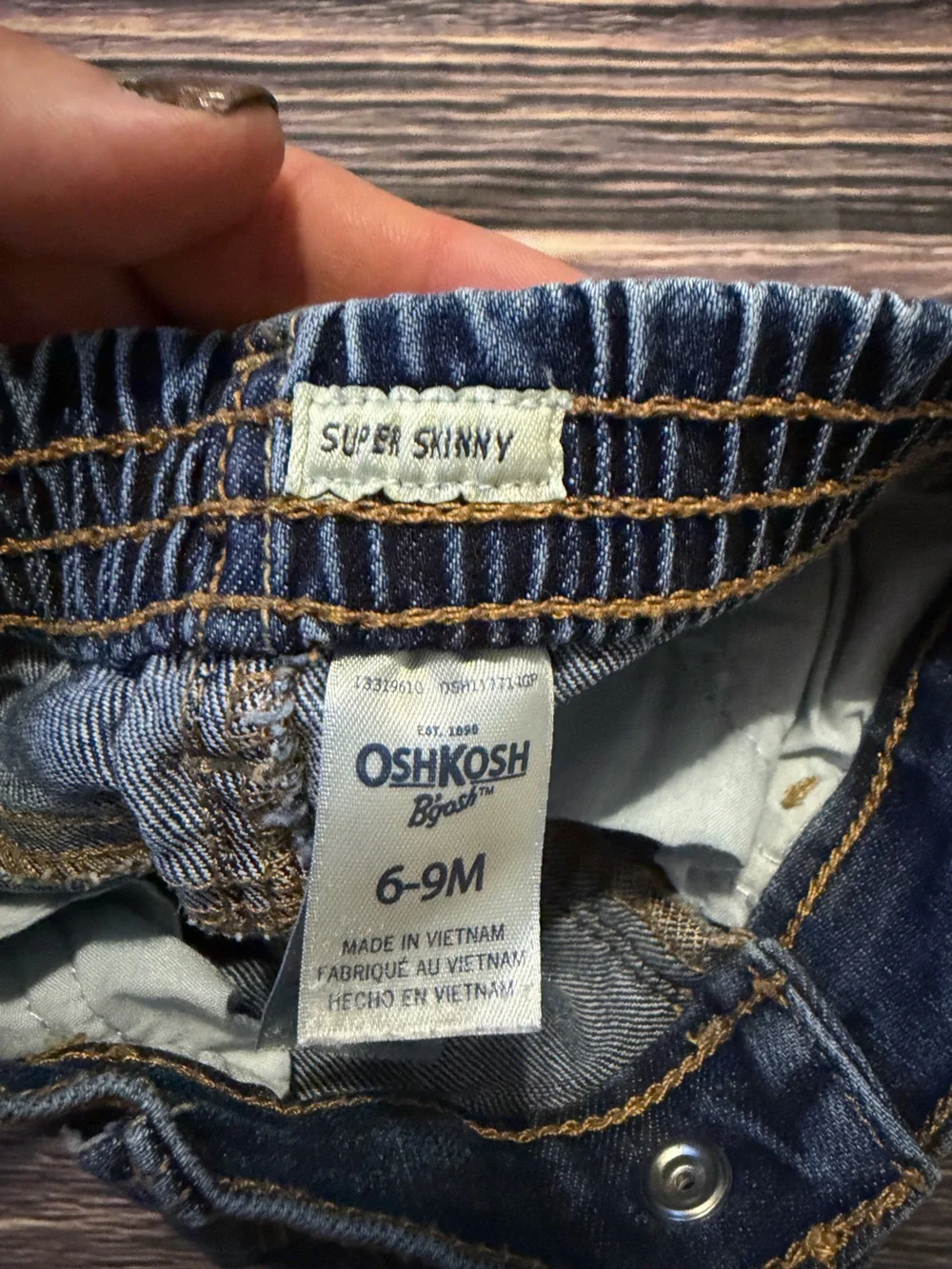 OshKosh B’gosh Baby Jeans Size 6–9M